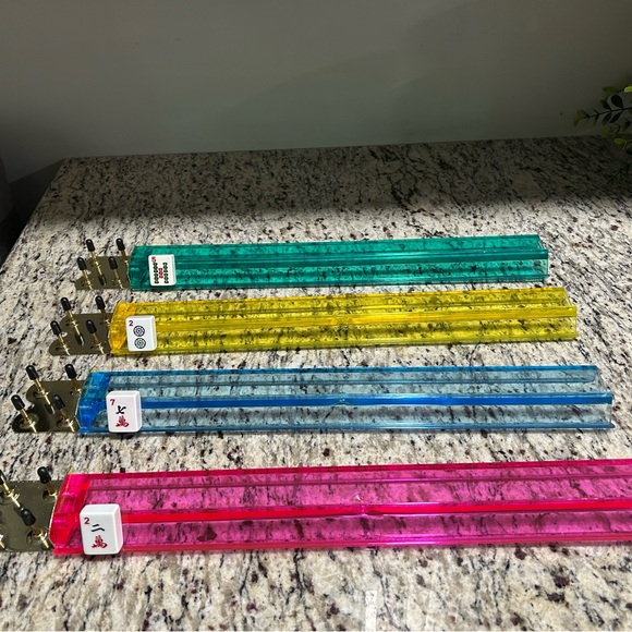 Classic Mahjong Tile Set with Dice - Picture 8 of 8